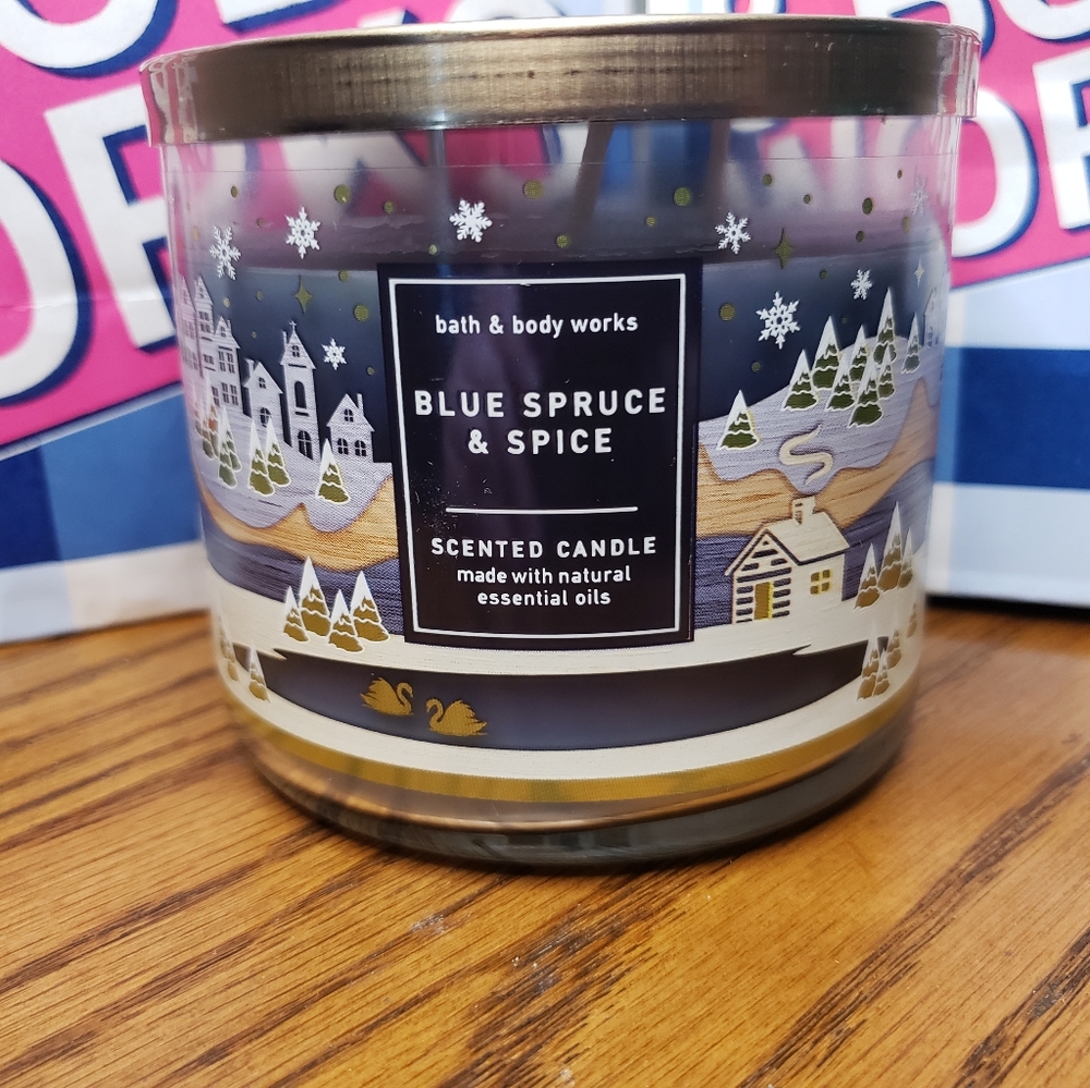 Bath & Body Works Blue Spruce & Spice 3-Wick Candle